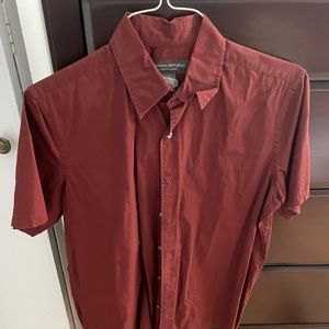 Men’s casual button down shirt